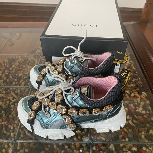 COPY - 100% Autentic Gucci FlashTrek gym shoes - Picture 6 of 7